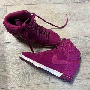 Nike Dunk Sky High Sneakers